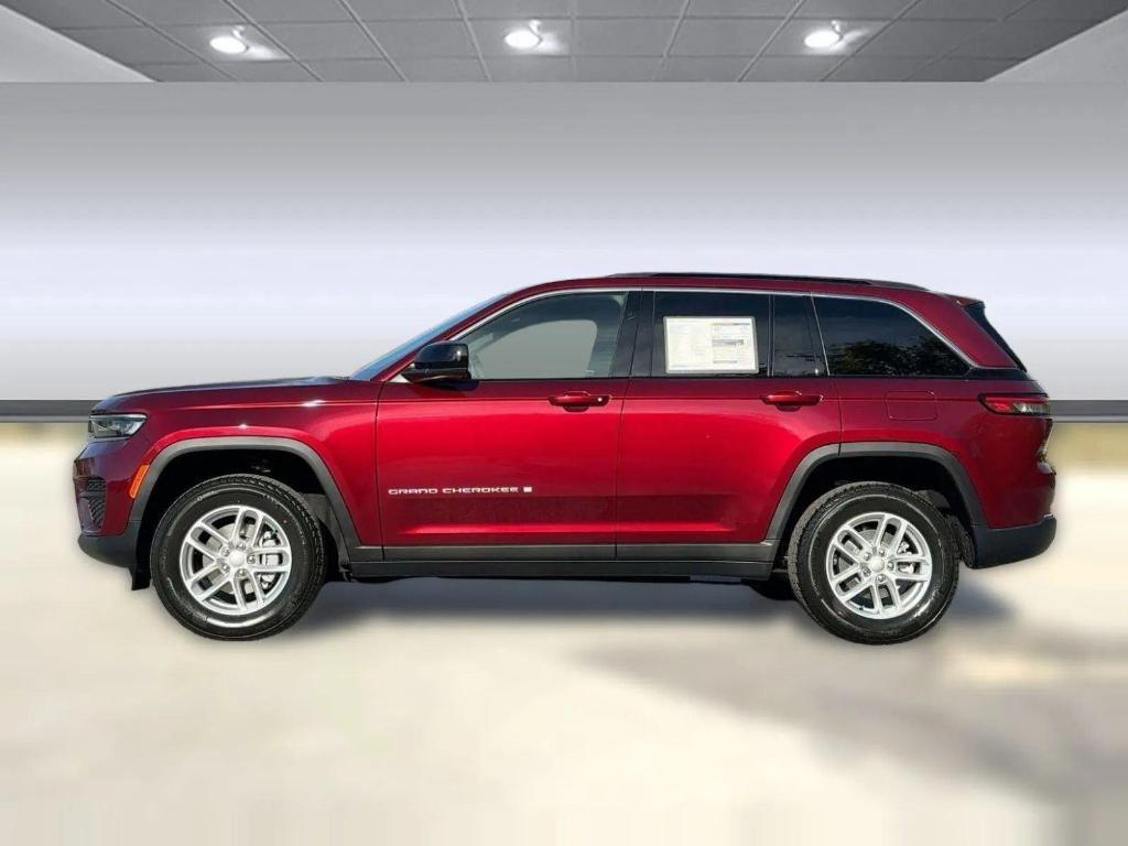 new 2025 Jeep Grand Cherokee car, priced at $35,499