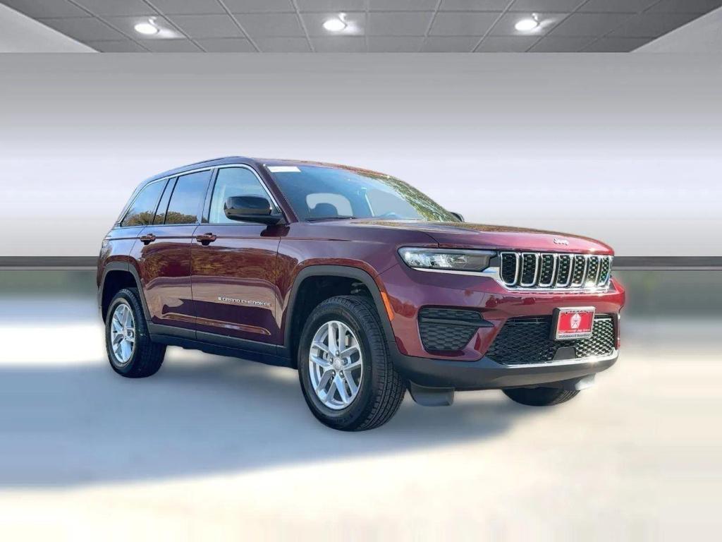 new 2025 Jeep Grand Cherokee car, priced at $35,499