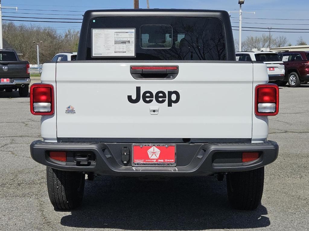 new 2025 Jeep Gladiator car, priced at $40,259