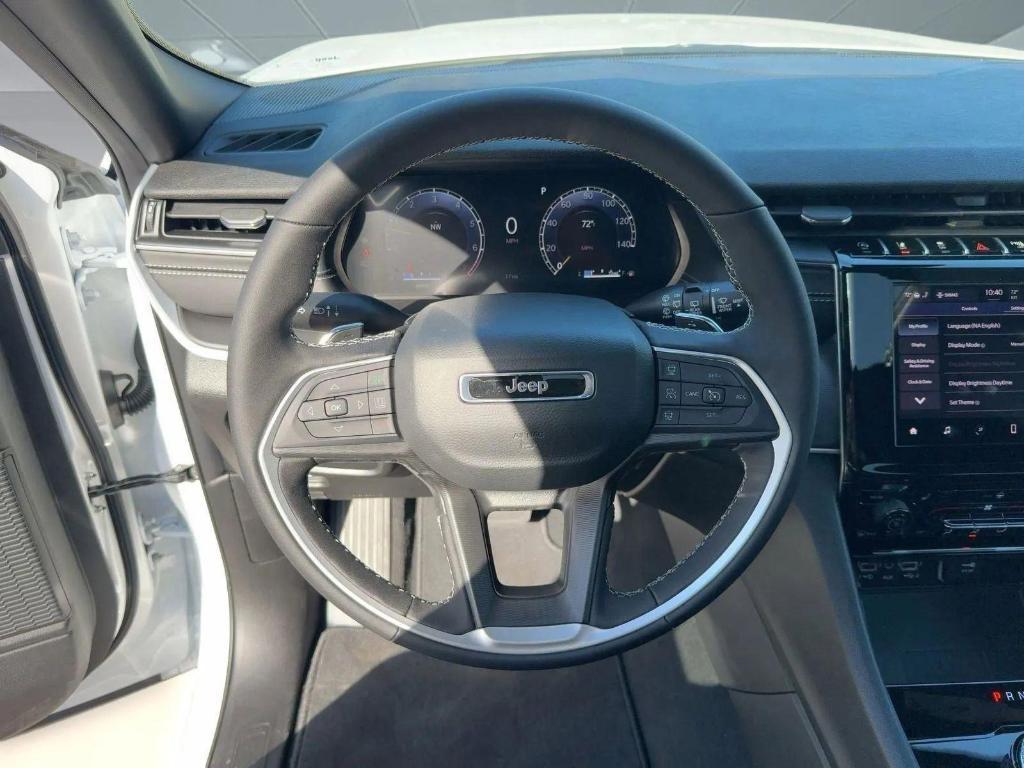 new 2025 Jeep Grand Cherokee car, priced at $31,403