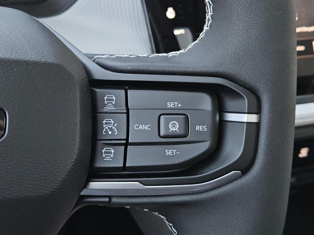 new 2026 Jeep Cherokee car, priced at $40,129