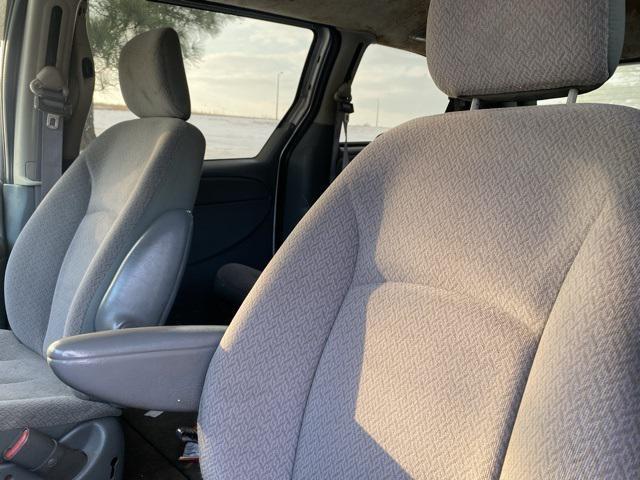 used 2006 Dodge Grand Caravan car, priced at $3,898