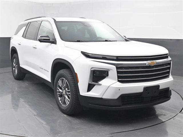used 2024 Chevrolet Traverse car, priced at $32,500