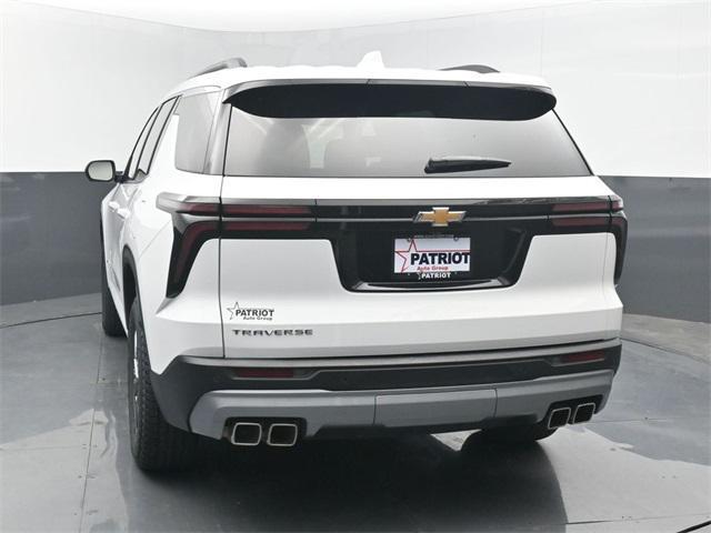 used 2024 Chevrolet Traverse car, priced at $32,500