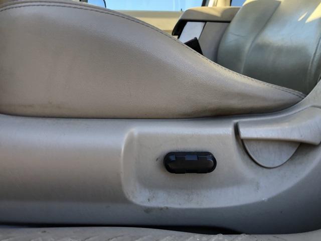 used 2008 Mercury Mariner Hybrid car, priced at $2,888