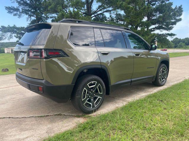 new 2026 Jeep Cherokee car, priced at $32,812