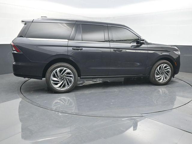 used 2025 Lincoln Navigator car, priced at $87,370