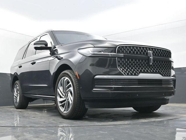used 2025 Lincoln Navigator car, priced at $87,526