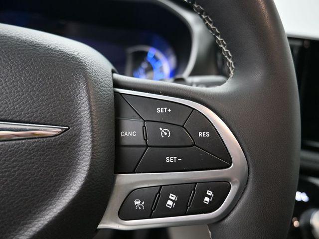 used 2024 Chrysler Pacifica Hybrid car, priced at $31,900