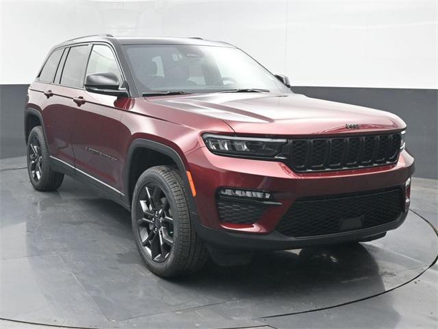 new 2025 Jeep Grand Cherokee car, priced at $48,742