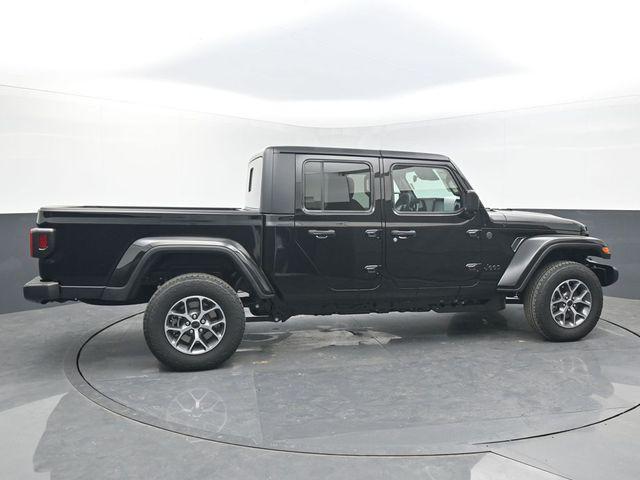 new 2026 Jeep Gladiator car, priced at $40,726