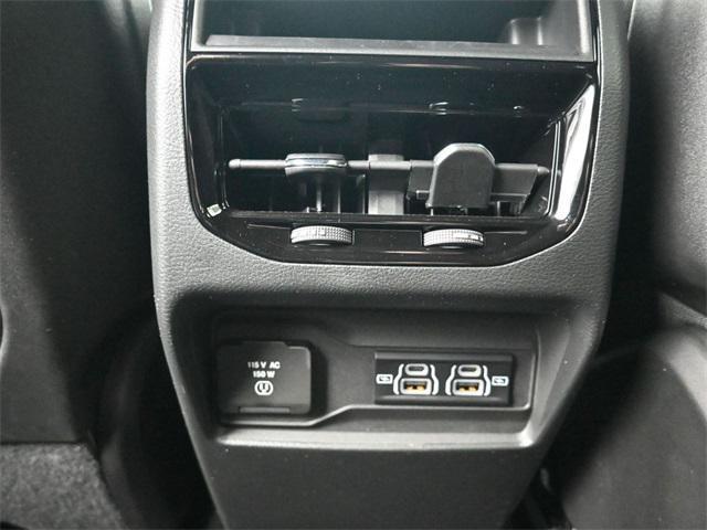 new 2026 Jeep Grand Cherokee car, priced at $45,830