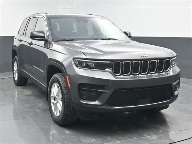 new 2026 Jeep Grand Cherokee car, priced at $45,830
