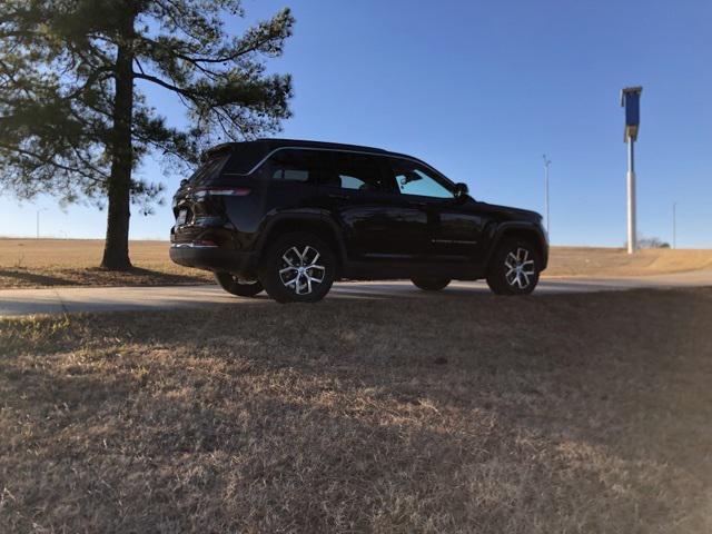 used 2024 Jeep Grand Cherokee car, priced at $31,862