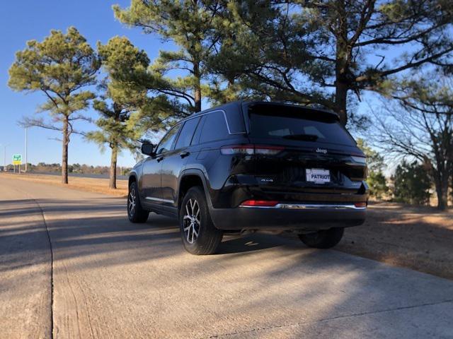 used 2024 Jeep Grand Cherokee car, priced at $31,862
