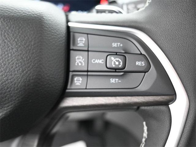 new 2025 Jeep Grand Cherokee car, priced at $50,667