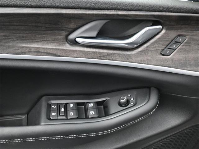 new 2025 Jeep Grand Cherokee car, priced at $50,667