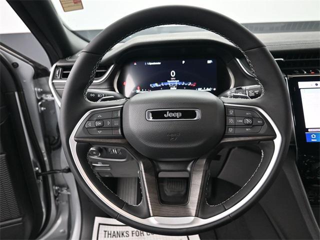 new 2025 Jeep Grand Cherokee car, priced at $50,667