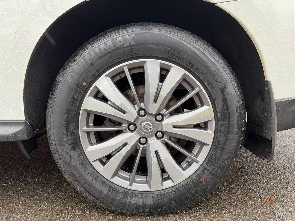 used 2020 Nissan Pathfinder car, priced at $18,591