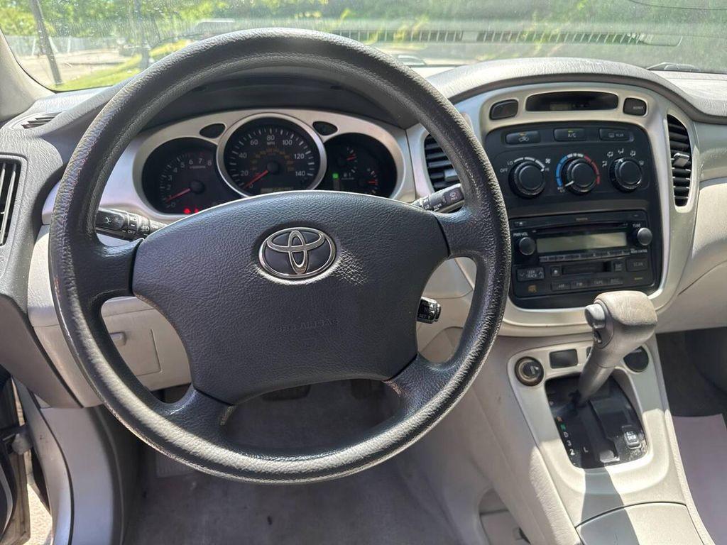 used 2007 Toyota Highlander car, priced at $3,991