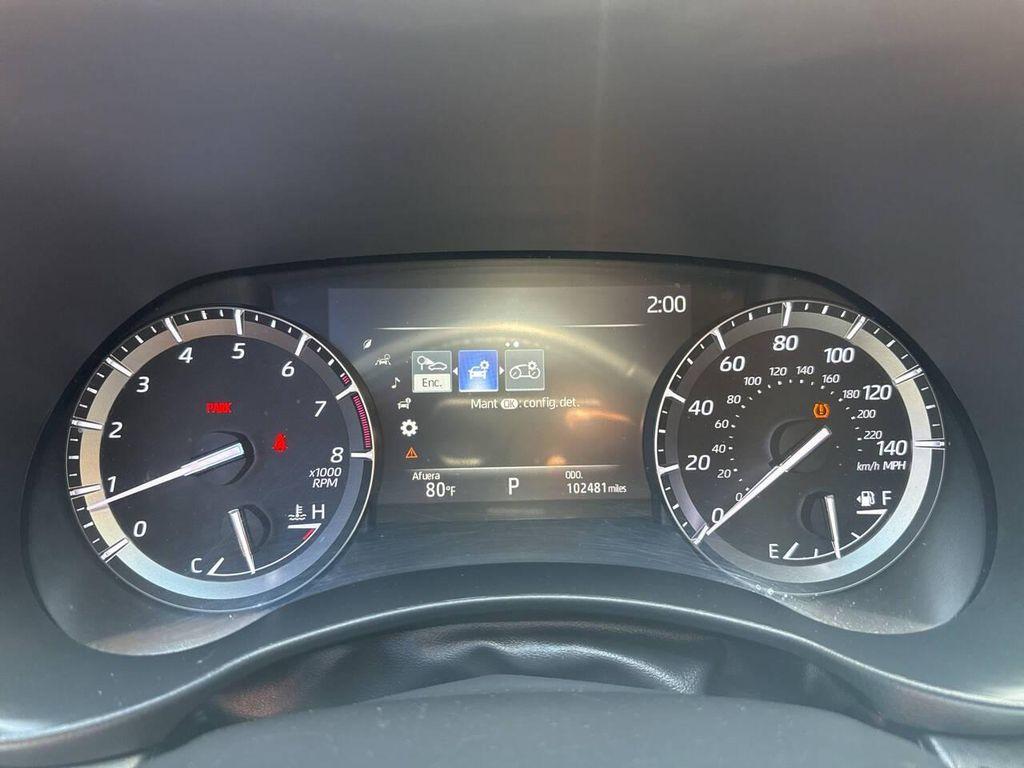 used 2021 Toyota Highlander car, priced at $27,500