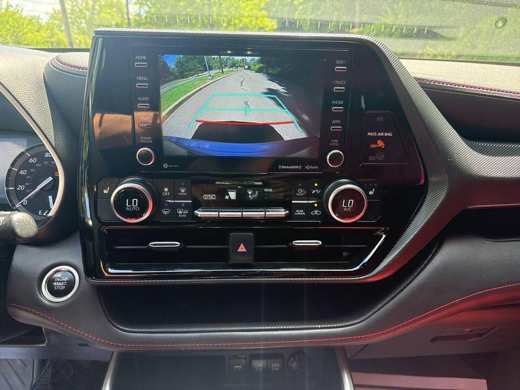 used 2021 Toyota Highlander car, priced at $27,500