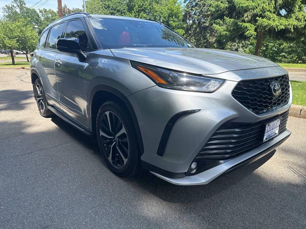 used 2021 Toyota Highlander car, priced at $27,500