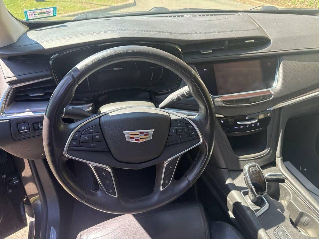 used 2017 Cadillac XT5 car, priced at $10,991