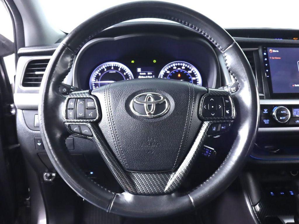 used 2018 Toyota Highlander car