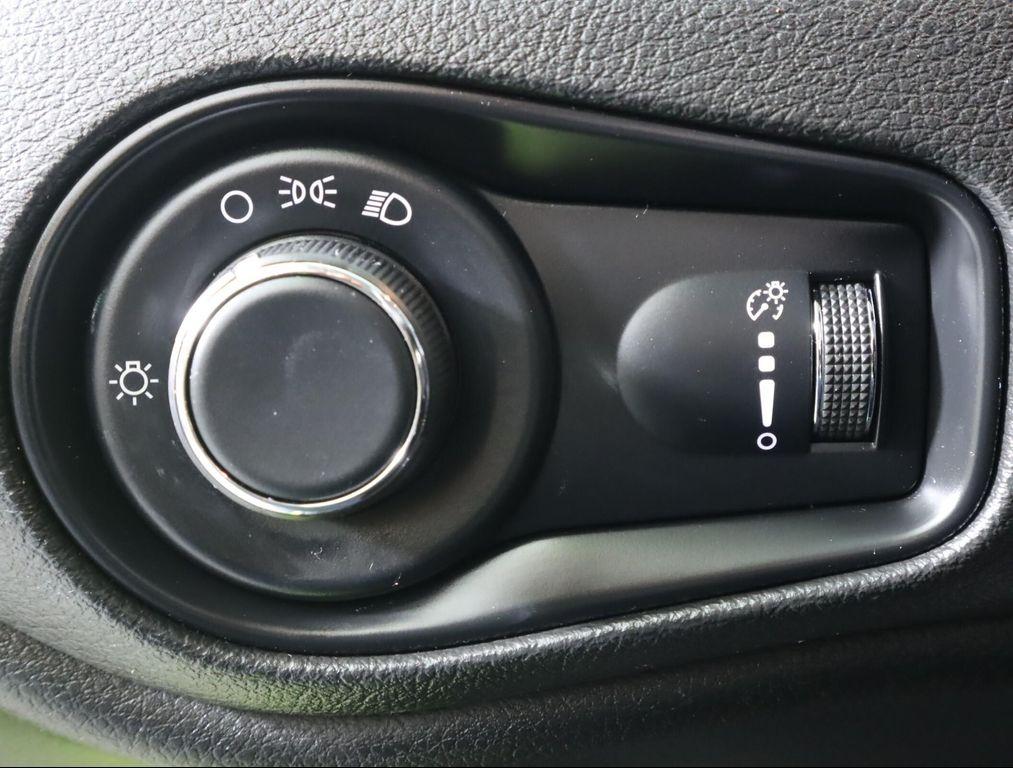 used 2017 Jeep Renegade car