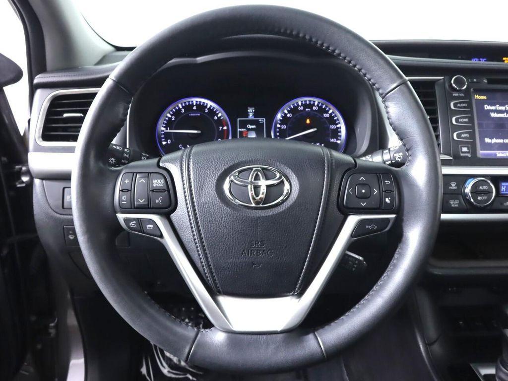 used 2015 Toyota Highlander car, priced at $26,995