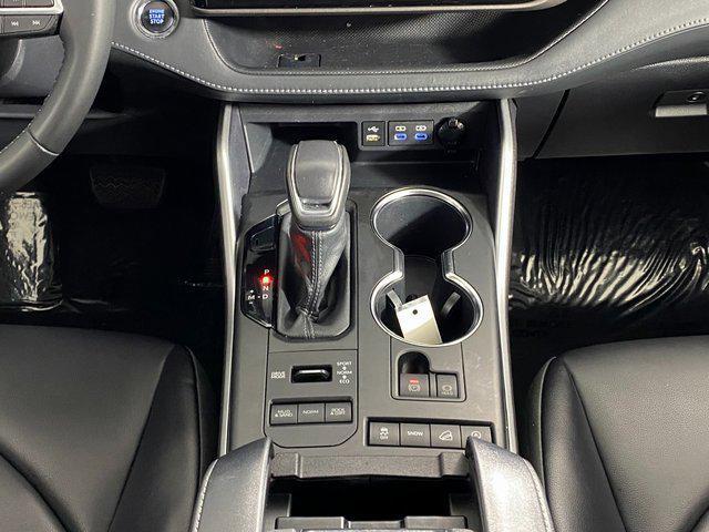 used 2022 Toyota Highlander car, priced at $30,990