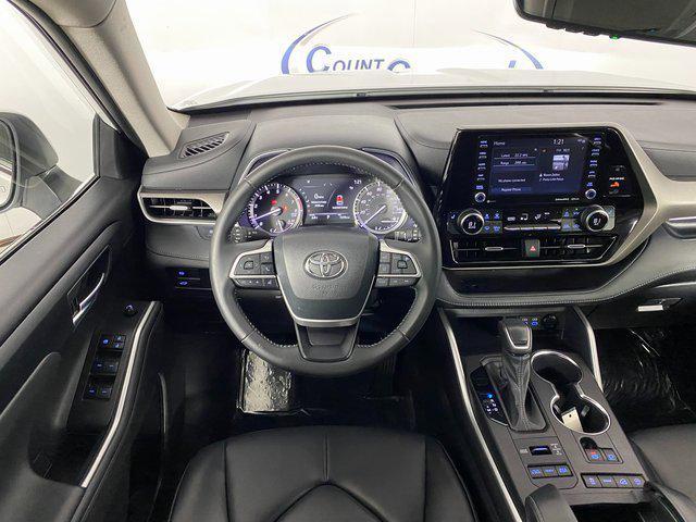 used 2022 Toyota Highlander car, priced at $30,990
