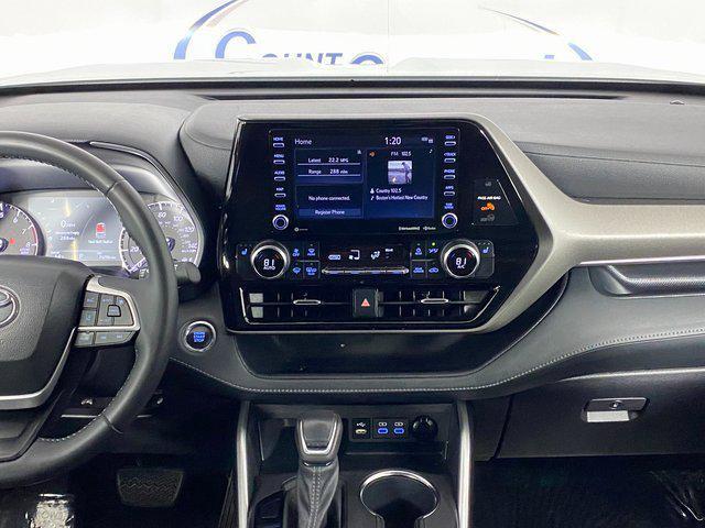 used 2022 Toyota Highlander car, priced at $30,990