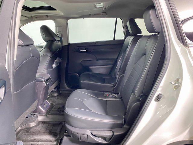 used 2022 Toyota Highlander car, priced at $34,495