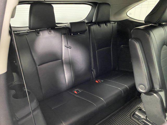 used 2022 Toyota Highlander car, priced at $34,495