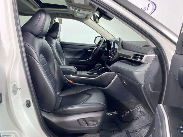 used 2023 Toyota Highlander car, priced at $37,594