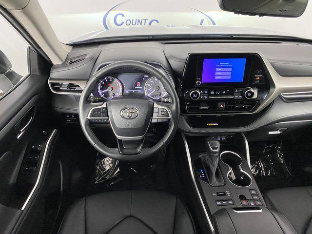 used 2023 Toyota Highlander car, priced at $36,995