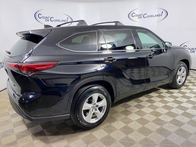 used 2020 Toyota Highlander car, priced at $27,495
