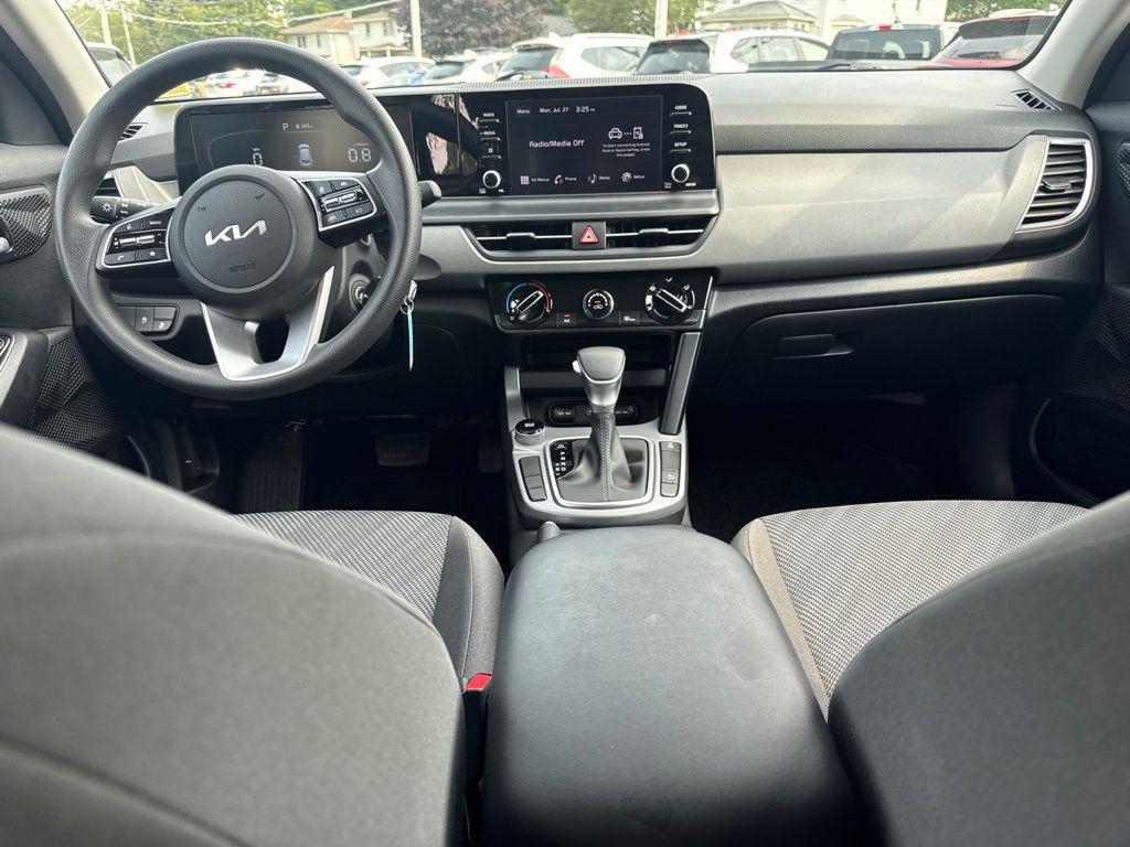 used 2024 Kia Seltos car, priced at $22,156
