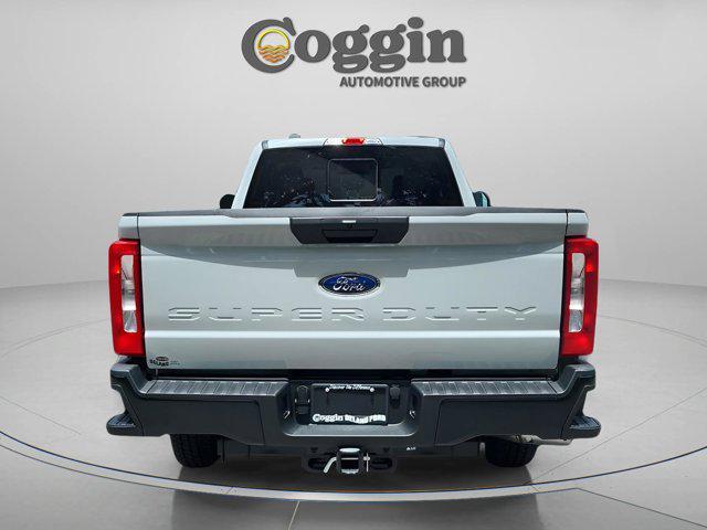 new 2025 Ford F-250 car, priced at $58,625