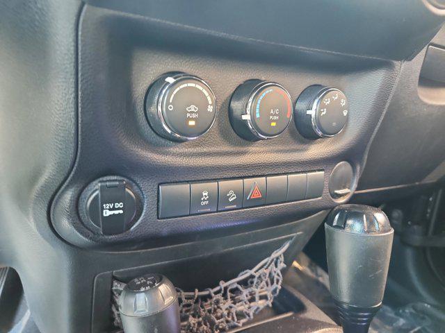 used 2015 Jeep Wrangler Unlimited car, priced at $15,797