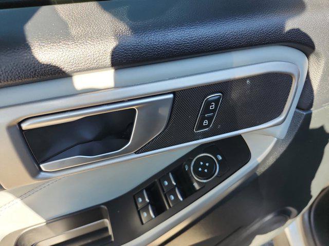 used 2023 Ford Explorer car, priced at $28,899