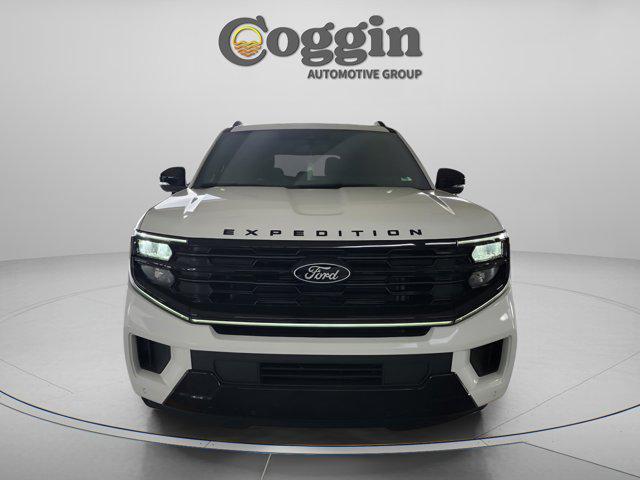 new 2025 Ford Expedition car, priced at $80,736