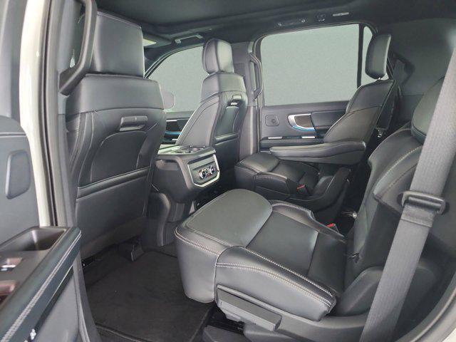 new 2025 Ford Expedition car, priced at $80,736