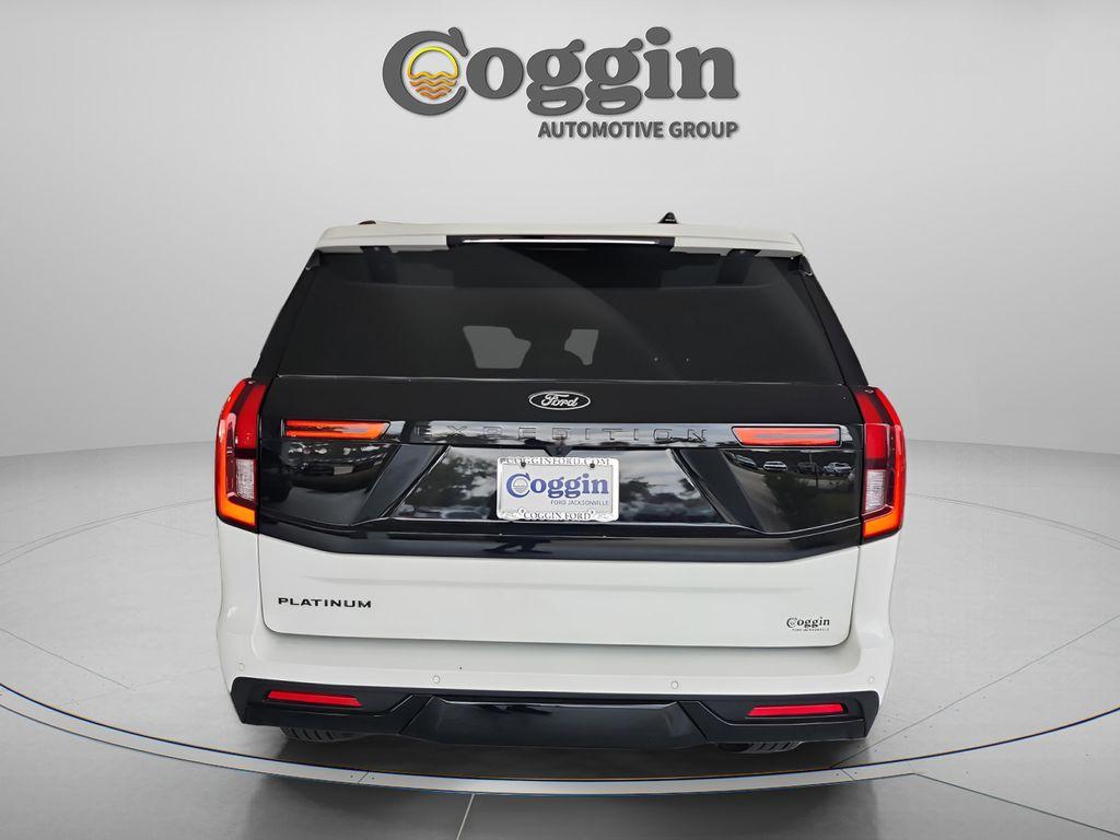 new 2025 Ford Expedition car, priced at $77,286