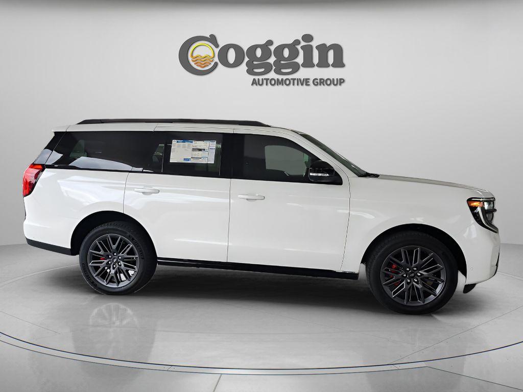 new 2025 Ford Expedition car, priced at $77,286