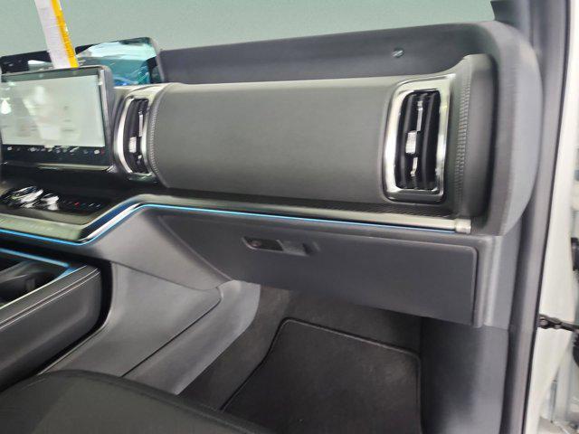 new 2025 Ford Expedition car, priced at $80,736