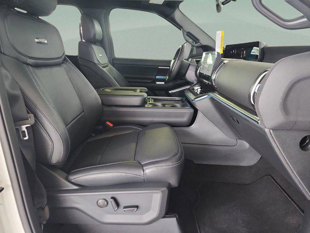 new 2025 Ford Expedition car, priced at $80,736