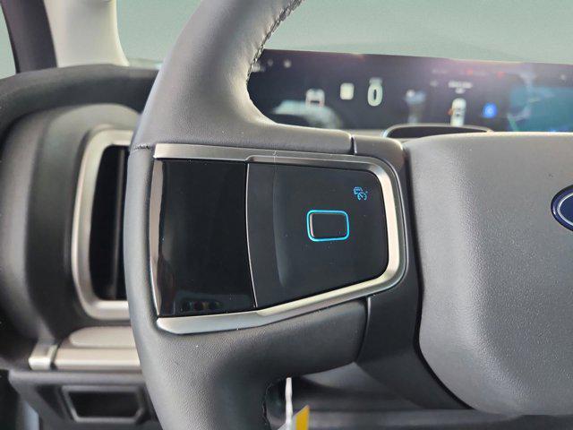 new 2025 Ford Expedition car, priced at $64,358